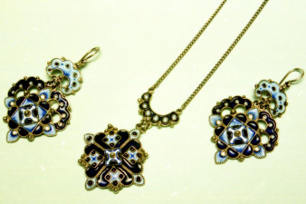 Гарнитур «Северный талисман». Нейзильбер, перегородчатая эмаль.